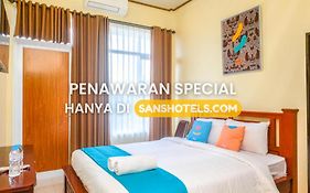 Sans Hotel Kumbang Yogyakarta by RedDoorz